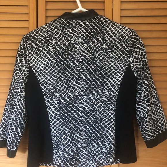 Peter Nygard Jacket - Picture 3 of 6